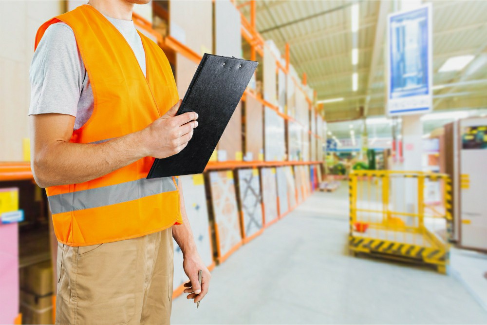 Essential Manual Handling Skills for Retail Workers Course Online - Manual Handling Training Article